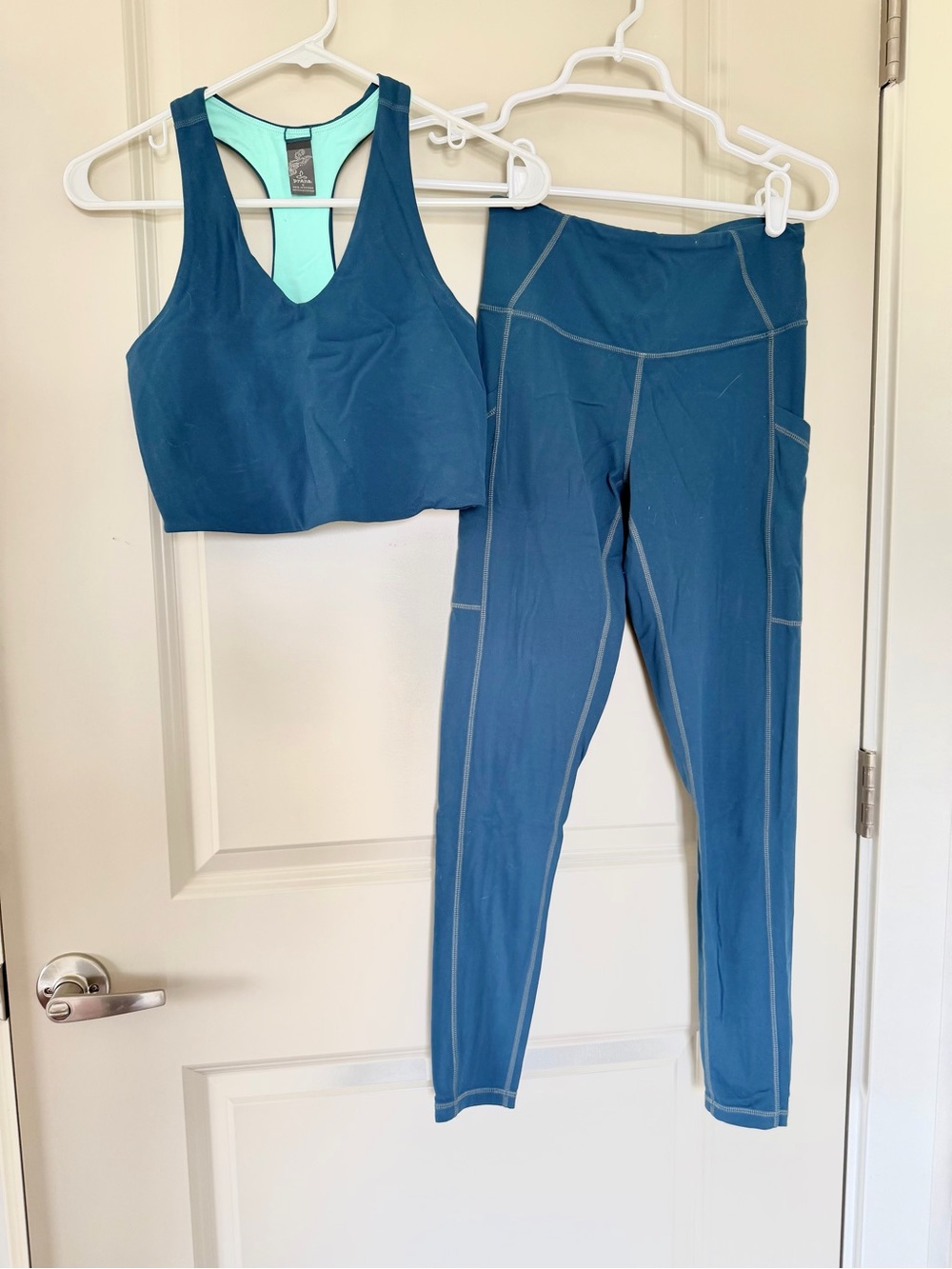 Prana Blue and Aqua Yoga Set Racerback Sports Bra & Leggings